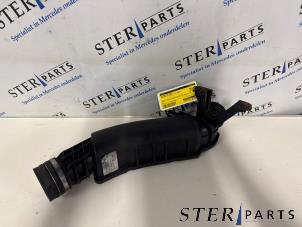 Gebruikte Intercooler Buis Mercedes E Combi (S211) 1.8 E-200 K 16V Prijs € 39,50 Margeregeling aangeboden door Sterparts Mercedes specialist