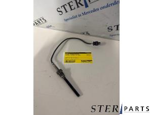 Gebruikte Uitlaat temperatuursensor Mercedes C Estate (S204) 3.0 C-320 CDI V6 24V 4-Matic Prijs € 29,50 Margeregeling aangeboden door Sterparts Mercedes specialist