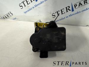 Gebruikte Stelmotor inlaatspruitstuk Mercedes C Estate (S204) 3.0 C-320 CDI V6 24V 4-Matic Prijs € 44,95 Margeregeling aangeboden door Sterparts Mercedes specialist