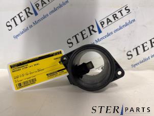 Gebruikte Luchtmassameter Mercedes Citan (415.6) 1.5 108 CDI Prijs € 36,24 Inclusief btw aangeboden door Sterparts Mercedes specialist