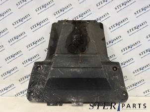 Gebruikte Beschermplaat bodem Mercedes Citan (415.6) 1.5 108 CDI Prijs € 47,80 Inclusief btw aangeboden door Sterparts Mercedes specialist