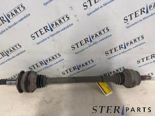 Gebruikte Aandrijfas links-achter Mercedes CLS Shooting Brake (X218) 350 CDI BlueEfficiency 3.0 V6 24V Prijs € 49,50 Margeregeling aangeboden door Sterparts Mercedes specialist