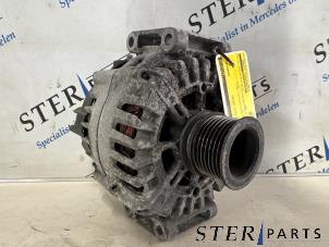 Gebruikte Dynamo Mercedes CLS Shooting Brake (X218) 350 CDI BlueEfficiency 3.0 V6 24V Prijs € 149,50 Margeregeling aangeboden door Sterparts Mercedes specialist