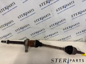 Gebruikte Aandrijfas rechts-voor Mercedes Citan (415.6) 1.5 108 CDI Prijs € 90,15 Inclusief btw aangeboden door Sterparts Mercedes specialist