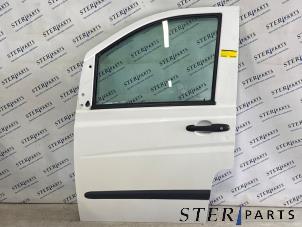 Gebruikte Deur 2Deurs links Mercedes Vito (639.6) 2.2 111 CDI 16V Prijs € 180,90 Inclusief btw aangeboden door Sterparts Mercedes specialist