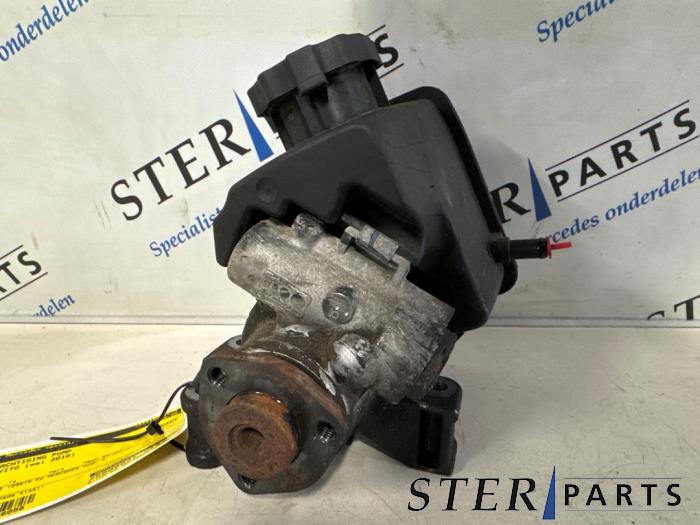 Gebruikte Pomp Servo Mercedes Vito (639.6) 2.2 111 CDI 16V Prijs € 90,15 Inclusief btw aangeboden door Sterparts Mercedes specialist