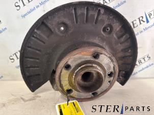 Gebruikte Fusee rechts-voor Mercedes Vito (639.6) 2.2 111 CDI 16V Prijs € 90,15 Inclusief btw aangeboden door Sterparts Mercedes specialist