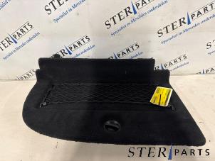 Gebruikte Bekleding bagageruimte Mercedes CLS Shooting Brake (X218) 350 CDI BlueEfficiency 3.0 V6 24V Prijs € 49,50 Margeregeling aangeboden door Sterparts Mercedes specialist