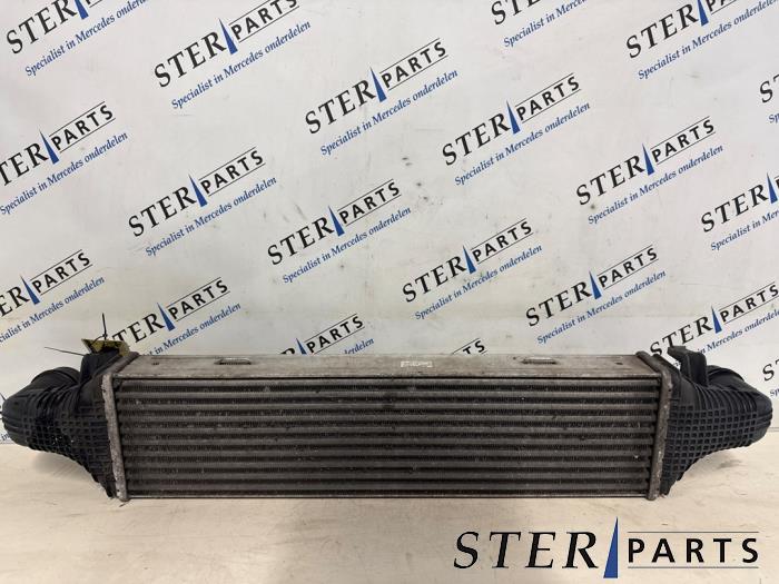Gebruikte Intercooler Mercedes CLS Shooting Brake (X218) 350 CDI BlueEfficiency 3.0 V6 24V Prijs € 29,95 Margeregeling aangeboden door Sterparts Mercedes specialist