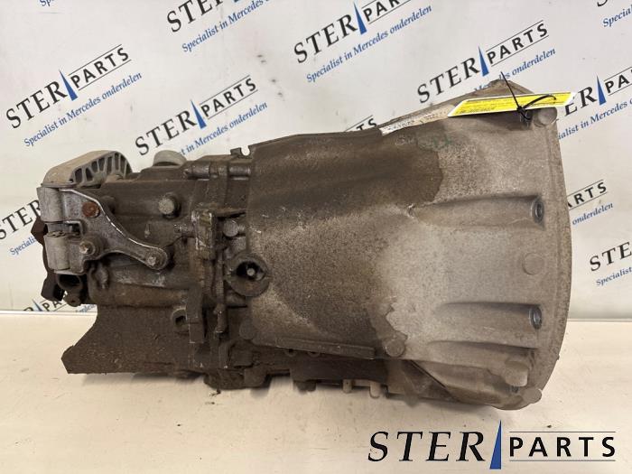 Gebruikte Versnellingsbak Mercedes Vito (639.6) 2.2 111 CDI 16V Prijs € 719,95 Inclusief btw aangeboden door Sterparts Mercedes specialist