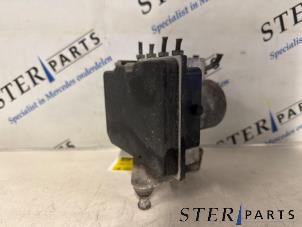 Gebruikte ABS Pomp Mercedes Vito (639.6) 2.2 111 CDI 16V Prijs € 120,40 Inclusief btw aangeboden door Sterparts Mercedes specialist
