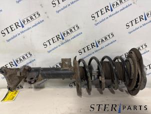 Gebruikte Schokdemper links-voor Mercedes E Estate (S212) E-220 CDI 16V BlueEfficiency Prijs € 39,50 Margeregeling aangeboden door Sterparts Mercedes specialist