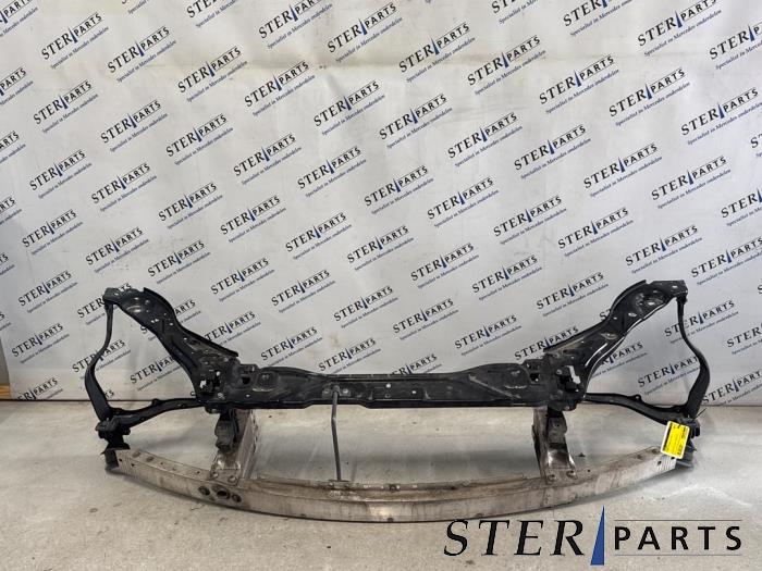 Gebruikte Frontpaneel Mercedes E Estate (S212) E-220 CDI 16V BlueEfficiency Prijs € 249,50 Margeregeling aangeboden door Sterparts Mercedes specialist