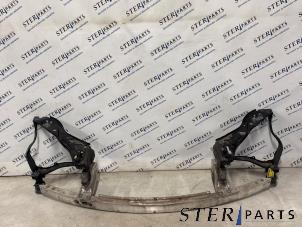 Gebruikte Voorfront Mercedes E Estate (S212) E-220 CDI 16V BlueEfficiency Prijs € 249,50 Margeregeling aangeboden door Sterparts Mercedes specialist