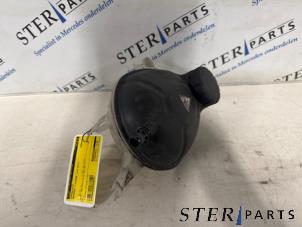 Gebruikte Koelwater Reservoir Mercedes E Estate (S213) E-200d 2.0 Turbo 16V Prijs € 12,95 Margeregeling aangeboden door Sterparts Mercedes specialist