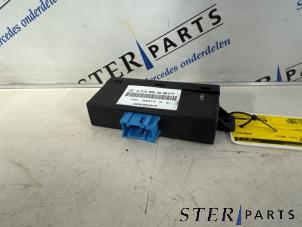 Gebruikte Luchtvering module Mercedes E Estate (S212) E-220 CDI 16V BlueEfficiency Prijs € 29,50 Margeregeling aangeboden door Sterparts Mercedes specialist