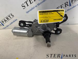 Gebruikte Ruitenwissermotor achter Mercedes E Combi (S211) 1.8 E-200 K 16V Prijs € 60,00 Margeregeling aangeboden door Sterparts Mercedes specialist