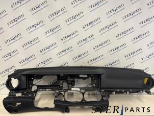 Gebruikte Dashboard Mercedes E Estate (S213) E-200d 2.0 Turbo 16V Prijs € 475,00 Margeregeling aangeboden door Sterparts Mercedes specialist