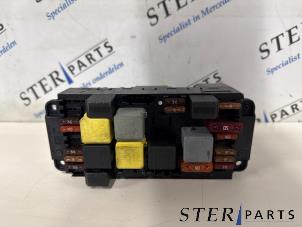 Gebruikte Comfort Module Mercedes C (W203) 2.2 C-200 CDI 16V Prijs € 195,00 Margeregeling aangeboden door Sterparts Mercedes specialist