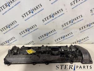 Gebruikte Kleppendeksel Mercedes S (W220) 3.2 S-320 CDI 24V Prijs € 74,50 Margeregeling aangeboden door Sterparts Mercedes specialist