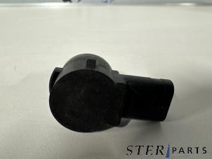 Gebruikte PDC Sensor Mercedes E Estate (S213) E-200d 2.0 Turbo 16V Prijs € 19,95 Margeregeling aangeboden door Sterparts Mercedes specialist