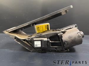 Gebruikte Gaspedaal Mercedes C Estate (S205) C-350 e 2.0 16V Prijs € 34,95 Margeregeling aangeboden door Sterparts Mercedes specialist