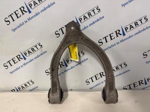 Gebruikte Draagarm Boven links-voor Mercedes E Estate (S213) E-200d 2.0 Turbo 16V Prijs € 29,50 Margeregeling aangeboden door Sterparts Mercedes specialist