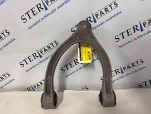 Gebruikte Draagarm boven rechts-voor Mercedes E Estate (S213) E-200d 2.0 Turbo 16V Prijs € 29,50 Margeregeling aangeboden door Sterparts Mercedes specialist