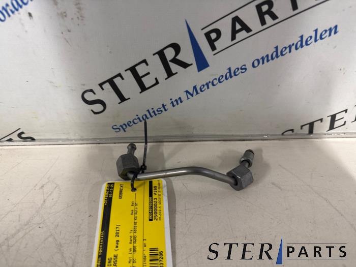 Brandstofleiding van een Mercedes-Benz E Estate (S213) E-200d 2.0 Turbo 16V 2017