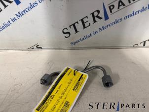 Gebruikte Brandstofleiding Mercedes E Estate (S213) E-200d 2.0 Turbo 16V Prijs € 12,50 Margeregeling aangeboden door Sterparts Mercedes specialist