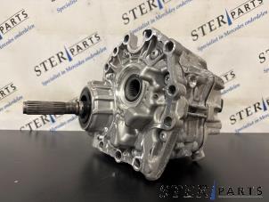 Gebruikte Tussenbak 4x4 Mercedes C (W205) C-400 3.0 V6 Turbo 4-Matic Prijs € 840,95 Inclusief btw aangeboden door Sterparts Mercedes specialist