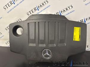 Gebruikte Afdekplaat motor Mercedes B (W247) 2.0 B-200d Prijs € 29,50 Margeregeling aangeboden door Sterparts Mercedes specialist