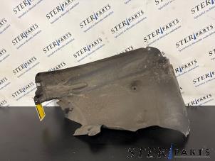 Gebruikte Modderkuip Mercedes B (W247) 2.0 B-200d Prijs € 39,95 Margeregeling aangeboden door Sterparts Mercedes specialist