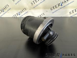 Gebruikte Intercooler Buis Mercedes C (W203) 2.2 C-200 CDI 16V Prijs € 14,95 Margeregeling aangeboden door Sterparts Mercedes specialist