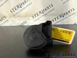 Gebruikte Claxon Mercedes C Estate (S205) C-350 e 2.0 16V Prijs € 29,95 Margeregeling aangeboden door Sterparts Mercedes specialist