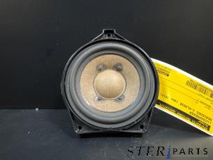 Gebruikte Speaker Mercedes C Estate (S205) C-350 e 2.0 16V Prijs € 14,95 Margeregeling aangeboden door Sterparts Mercedes specialist