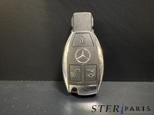 Gebruikte Sleutel Mercedes C Estate (S205) C-350 e 2.0 16V Prijs € 19,95 Margeregeling aangeboden door Sterparts Mercedes specialist