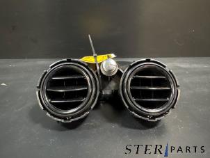 Gebruikte Luchtrooster achter Mercedes C Estate (S205) C-350 e 2.0 16V Prijs € 29,95 Margeregeling aangeboden door Sterparts Mercedes specialist