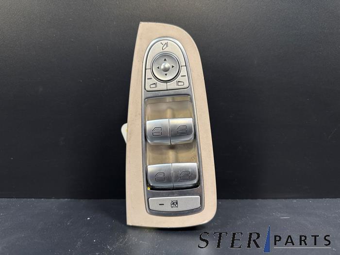 Combischakelaar ramen van een Mercedes-Benz C Estate (S205) C-350 e 2.0 16V 2015