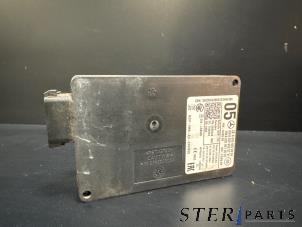 Gebruikte Radar sensor Mercedes S (222.0/222.1) 3.0 S-400 24V 4-Matic Prijs € 249,50 Margeregeling aangeboden door Sterparts Mercedes specialist