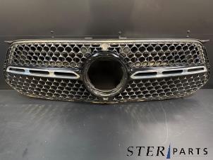 Gebruikte Grille Mercedes GLE (V167) 350 e 2.0 16V 4-Matic Prijs € 124,95 Margeregeling aangeboden door Sterparts Mercedes specialist
