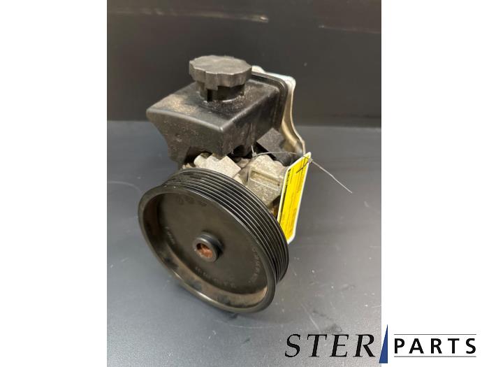 Gebruikte Servopomp Mercedes SLK (R171) 1.8 200 K 16V Prijs € 44,95 Margeregeling aangeboden door Sterparts Mercedes specialist