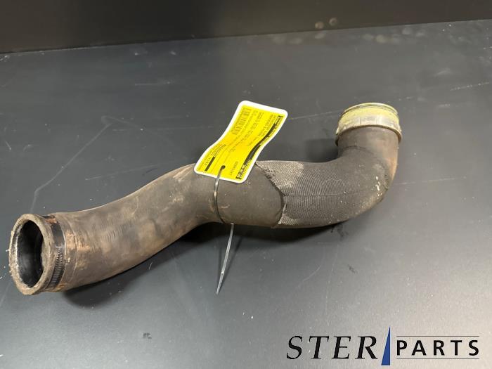 Gebruikte Intercooler Slang Mercedes B (W245) 2.0 B-200 16V Turbo Prijs € 19,95 Margeregeling aangeboden door Sterparts Mercedes specialist
