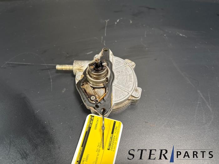 Gebruikte Vacuumpomp (Benzine) Mercedes SLK (R171) 1.8 200 K 16V Prijs € 49,50 Margeregeling aangeboden door Sterparts Mercedes specialist