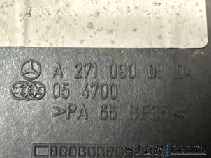 Intercooler Buis van een Mercedes-Benz C (W204) 1.8 C-200K 16V 2007