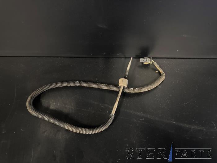 Gebruikte Uitlaat temperatuursensor Mercedes C (W205) C-200 2.0 CGI 16V Prijs € 29,50 Margeregeling aangeboden door Sterparts Mercedes specialist