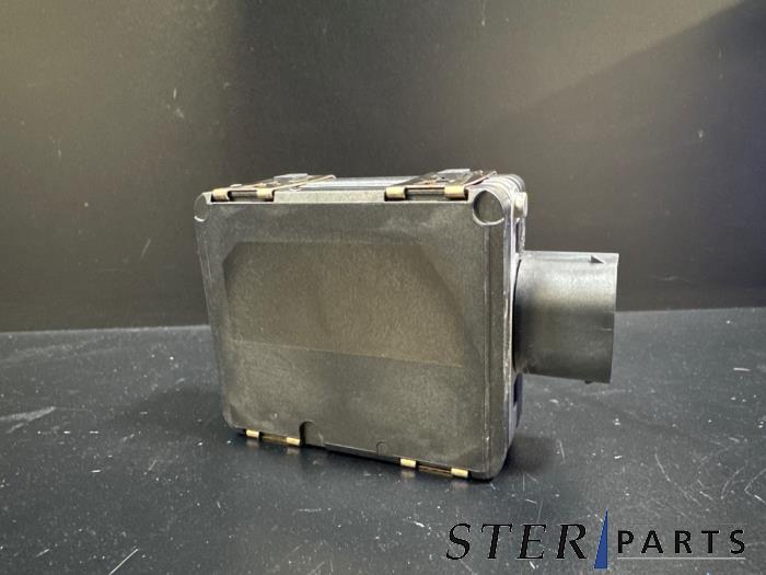Gebruikte Radar sensor Mercedes GLB (247.6) 2.0 GLB-220d 4-Matic Prijs € 175,39 Inclusief btw aangeboden door Sterparts Mercedes specialist
