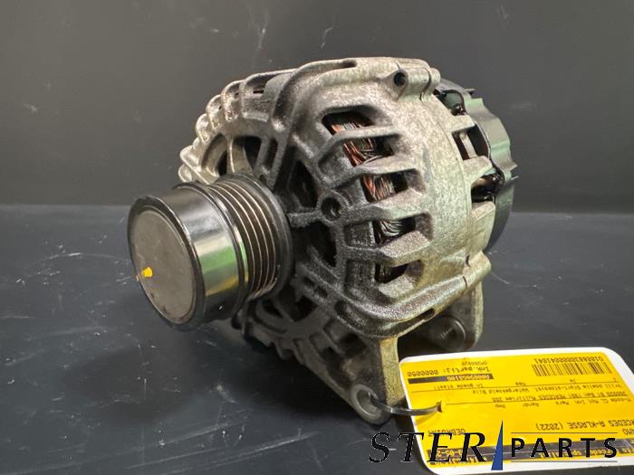 Dynamo Mercedes A (177.0), 2018 / 2026 2.0 A-35 AMG Turbo 16V 4Matic, Hatchback, Benzine, 1.991cc, 225kW (306pk), 4x4, M260920, 2018-09 / 2025-12, 177.051 (Gebruikt)