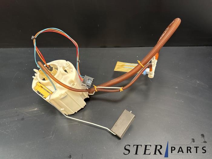 Gebruikte Tank element Pomp Mercedes ML II (164/4JG) 3.5 350 4-Matic V6 24V Prijs € 124,95 Margeregeling aangeboden door Sterparts Mercedes specialist