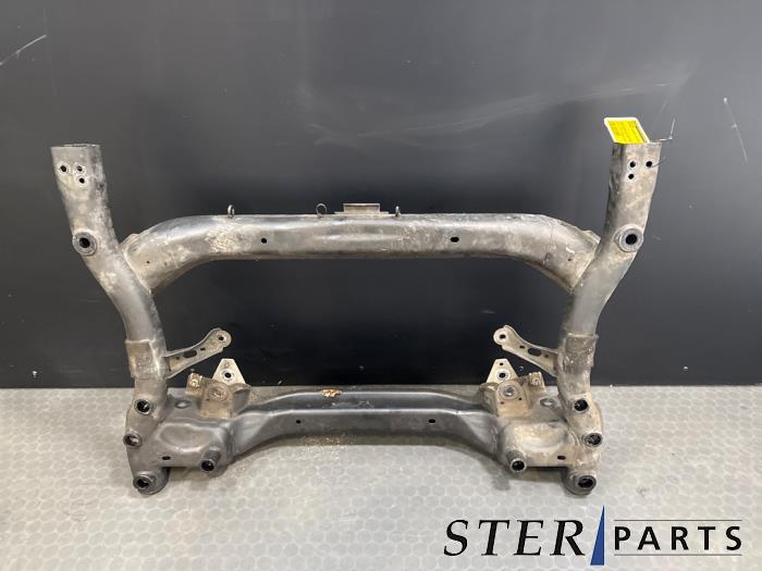 Gebruikte Subframe Mercedes C Estate (S205) C-350 e 2.0 16V Prijs € 194,50 Margeregeling aangeboden door Sterparts Mercedes specialist